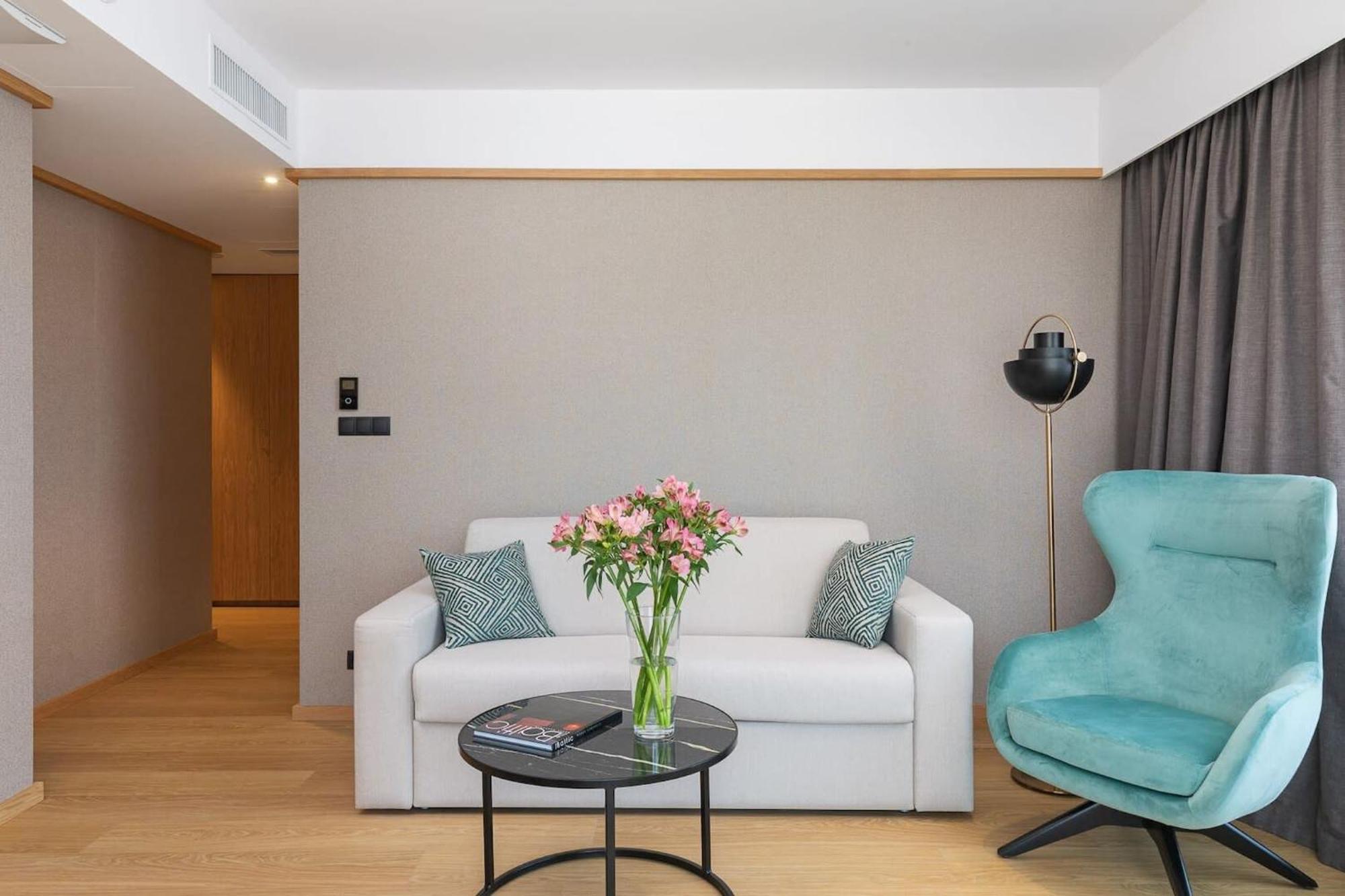 Deo Plaza By Rent Like Apartmán